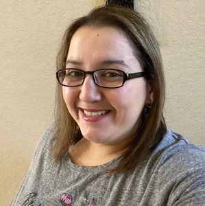 Meet your Posher, Desiree